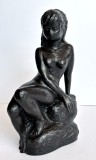 Femeie la malul mării - statueta vintage erotica marca PARASTONE, sculptura semnata nud feminin