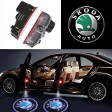 Set 2 Holograme LED cu LOGO Skoda Superb ,pentru Portiere