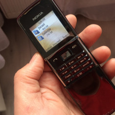 TELEFON DE COLECTIE NOKIA 8800 SIRROCO EDITION.CITITI CU ATENTIE TOT ANUNTUL!