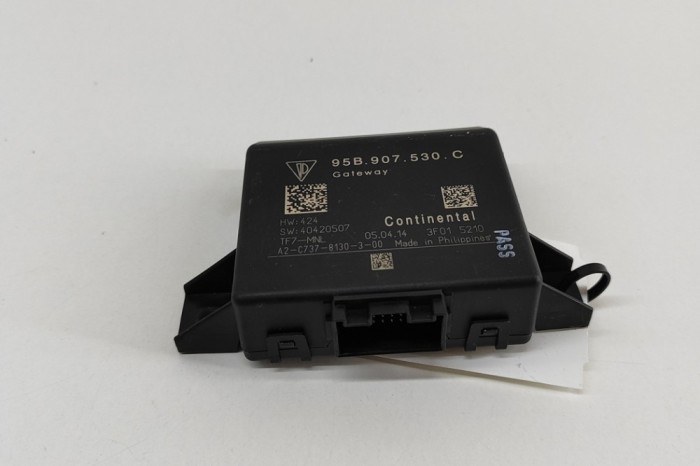 Unitate de control Gateway PORSCHE MACAN 95B 2015 OEM: 95B.907.530.C,95B907530C,A2C7378130300 23780939