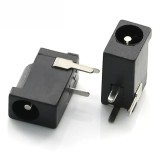 Mufa alimentare DC mama 3.5x1.35mm vericala pentru montare pe cablaj