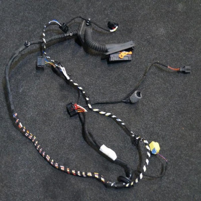 Cablaj ușă dreapta față VW CC 358 2014 OEM: 3C8971121DR 1936206
