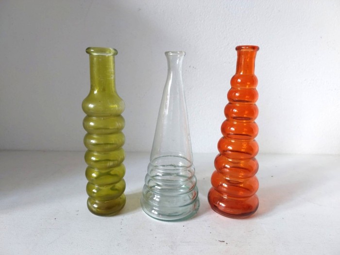 Lot 3 sticle forma deosebita, 18cm inaltime