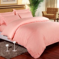 Lenjerie de pat matrimonial cu husa de perna dreptunghiulara, Elegance, damasc, dunga 1 cm 130 g/mp, Peach, bumbac 100%