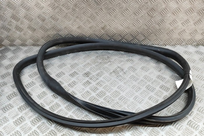 Garnitura ușă dreapta față TESLA MODEL Y 2021 OEM: 1497674-00-D | 22912629