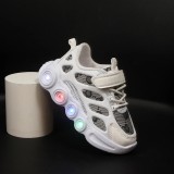 Cumpara ieftin Adidasi albi cu gri si ivoire cu luminite (Marime Disponibila: Marimea 26)