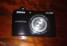 Camera foto digitala NIKON Coolpix L29 + saculet + sd card foto