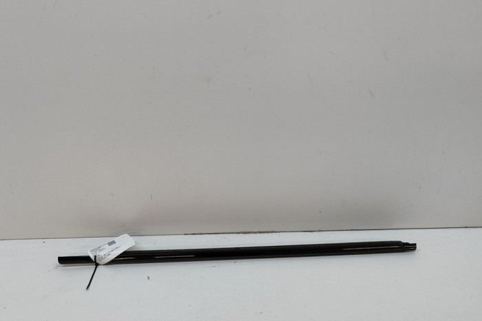 Chedar geam ușă dreapta față LAND ROVER RANGE ROVER VELAR L560 2018 OEM: J8A2-21452-AD | 24842345