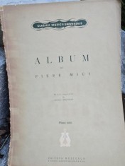 Partituri, album de piese mici piano solo
