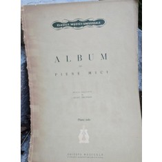 Partituri, album de piese mici piano solo