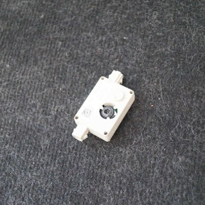 Amplificator de antena BMW 3 E90 2010 OEM: 6990090 2501237 foto