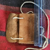 Portofel vechi din piele , 10 x 7 cm