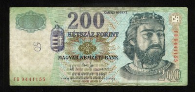 z984 UNGARIA BANCNOTA DE 200 FORINT 2003 REGELE KAROLY ROBERT VF foto