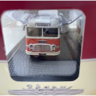 Macheta 1960 Ikarus 311, rosu / alb foto