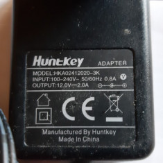 ALIMENTATOR 12V - 2A HUNTKEY MODEL HKA02412020-3K LA 100-240 V /50/60HZ