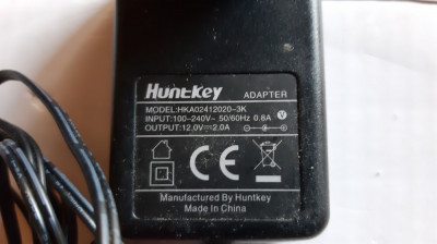 ALIMENTATOR 12V - 2A HUNTKEY MODEL HKA02412020-3K LA 100-240 V /50/60HZ foto