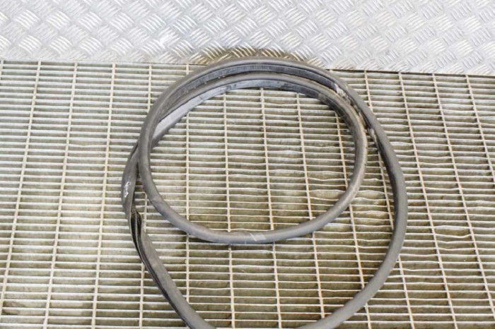 Garnitura ușă dreapta spate MERCEDES-BENZ A W176 2015 OEM: A1766920176 | 11227608