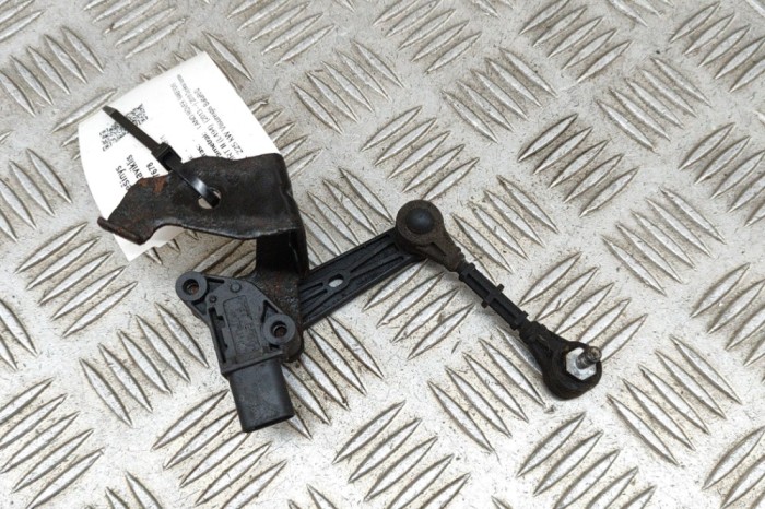 Senzor de nivel &icirc;nălțime dreapta spate LAND ROVER RANGE ROVER SPORT II L494 2018 OEM: JPLA-3D026-AA | 27537678