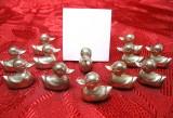SUPORTI METAL ARGINTAT PENTRU ARANJAREA LA MASA RATUSTE, Ornamentale