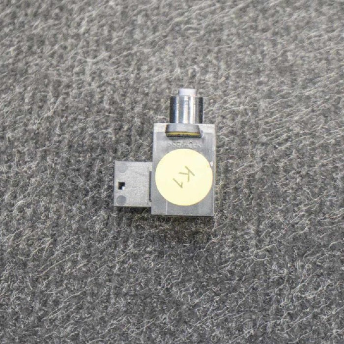 Senzor de temperatură TESLA MODEL 3 2018 OEM: 1045664-04-D | 10835846