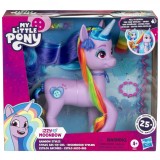 MY LITTLE PONY IZZY MOONBOW SI COAFURILE CURCUBEU, Hasbro