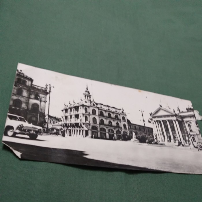 CARTE POSTALA GIGANT ORADEA -PIATA REPUBLICII CIRCULATA