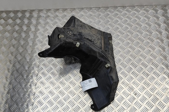 Scut motor st&acirc;nga spate BMW 5 G30 2017 OEM: 7340787 22750978