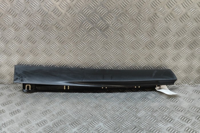 Bandou inferior ușă st&acirc;nga spate LEXUS NX _Z1_ 2020 OEM: 63739-78010 30373922