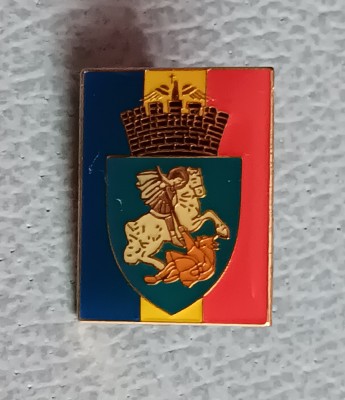 QW9 N5 91 - insigna - tematica heraldica - stema orasului Giurgiu foto