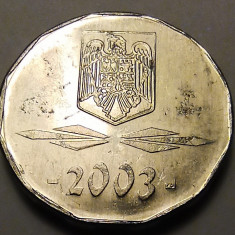 Moneda 5000 lei 2003 (#3), luciu de batere partial