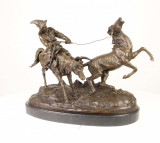 Capturarea unui cal salbatic- statueta din bronz pe un soclu din marmura UP-37, Animale