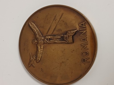 medalia de onoare a Autoritatii Aeronautice Civile Romane , Monumentul Aviatorilor foto