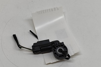 Senzor de impact dreapta spate FORD KUGA III DFK 2025 OEM: N3B5-14B006-AA | 31457930 foto