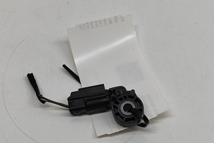 Senzor de impact dreapta spate FORD KUGA III DFK 2025 OEM: N3B5-14B006-AA | 31457930