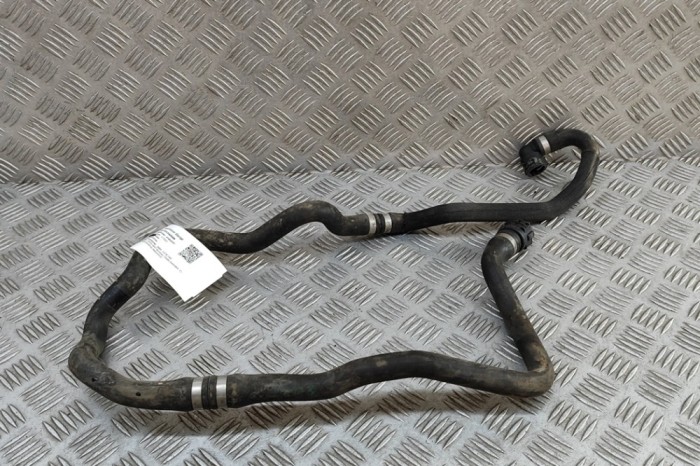 Furtun de lichid de răcire BMW 3 F30, F80 2017 OEM: 8673992 | 31540508