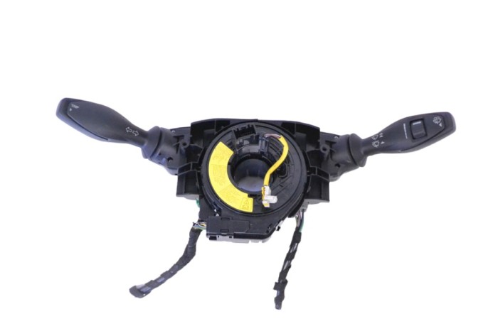 Maneta semnalizare ștergătoare FORD FIESTA VI 2014 OEM: 8A6T-13335-BC,8A6T-13N064-BG,8A6T-17A553 | 14952072