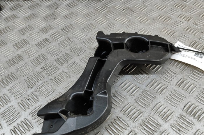 Suport bara de protecție dreapta spate AUDI A6 C8 Avant 4A5 2024 OEM: 4K9807394 31301989