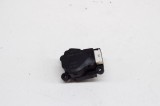 Motoras clapetă aeroterma MERCEDES-BENZ S W220 2001 OEM: EAM501,91508UA13 14447029