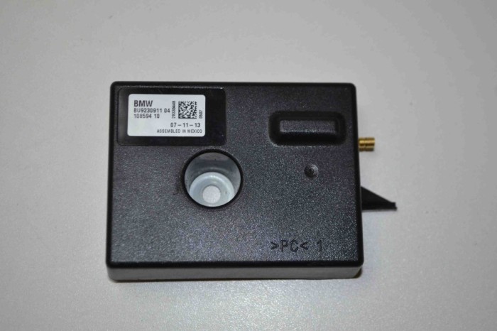 Amplificator de antena BMW 3 F30, F80 2014 OEM: 9230911