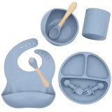 Cumpara ieftin Set Complet Diversificare din Silicon REVOSE&trade;, Farfurie cu Tacamuri, Bavetica, Cana-Pahar, Bol cu Lingura si Furculita, Dusty Blue