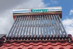 Kit Panou solar apa calda INOX presurizat 1ENERGY, 200 litri, 20 tuburi heat-pipe