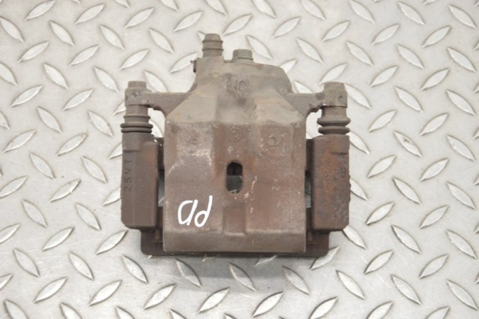Etrier de fr&acirc;nă dreapta față TOYOTA PRIUS _W3_ 2010 17976960