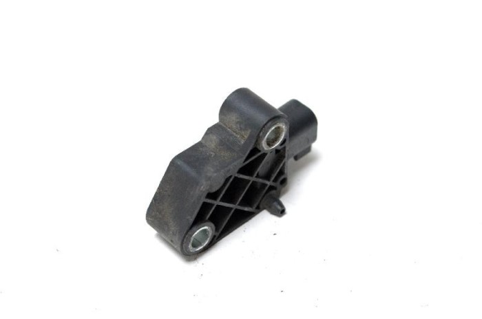 Senzor de impact dreapta față VOLVO V50 MW 2006 OEM: 30737139 3017642