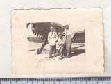 Bnk foto Aviatie WW II - aviatori langa avion IAR 27, Alb-Negru, Romania 1900 - 1950, Militar