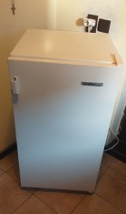 frigider congelator Arctic functional, made in Romania la Gaesti retro comunism foto