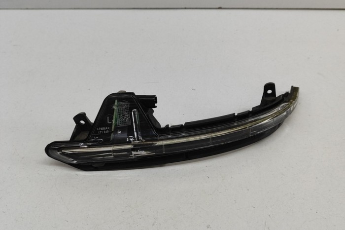 Semnalizare oglinda ușă st&acirc;nga față AUDI A8 D4 4H_ 2011 OEM: 4H0949101 27760256