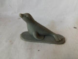 Bnk jc Jean Hoefler - figurine de plastic - foca