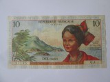 Rară! Antilele Franceze DOM-TOM(Franta de peste mari:Guadelupa+Martinica+Guyana) 10 Noveaux Francs 1964 in stare buna la cel mai mic pret