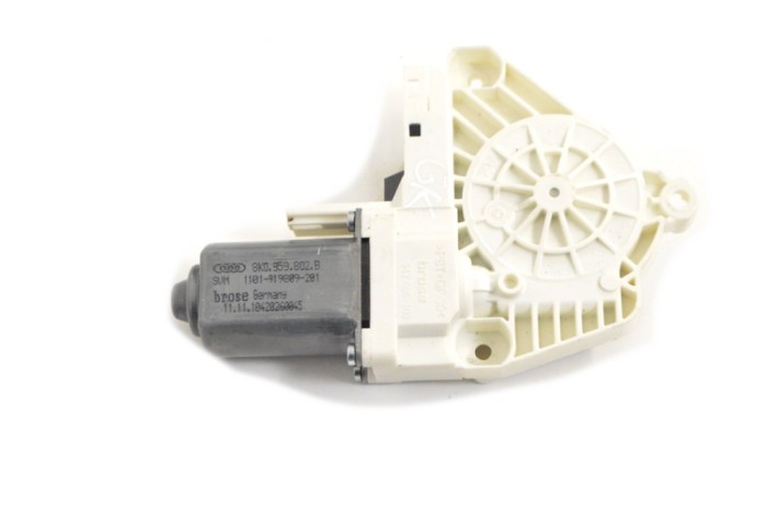 Motor macara geam ușă st&acirc;nga spate AUDI A8 D4 4H_ 2011 OEM: 8K0959802B | 11784486