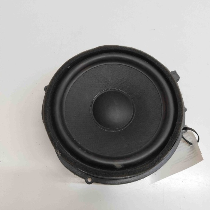 Subwoofer TESLA MODEL S 2018 OEM: 1004833-03-A